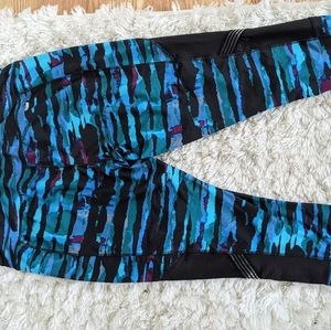 Danskin Patterned Legging